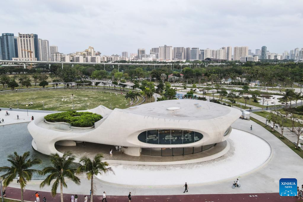 In pics: Wormhole Library in Haikou Bay, S China's Hainan