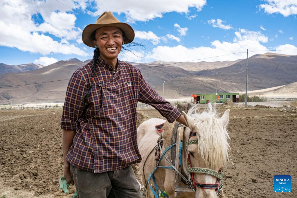 Spring farming begins in nearest administrative township to Mt. Qomolangma