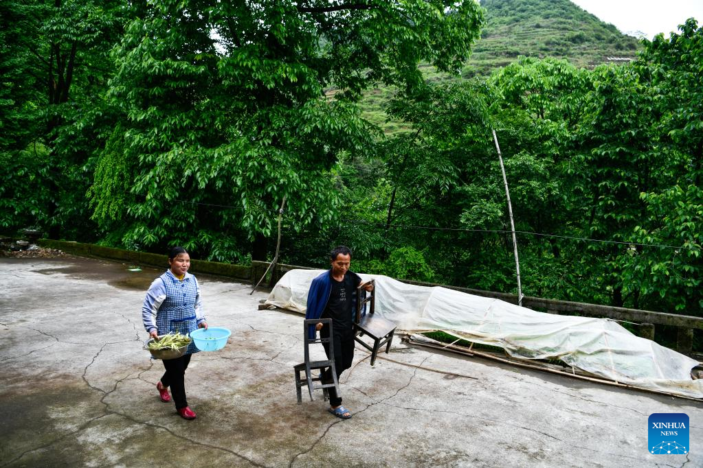 In pics: Life story of disabled couple in Guizhou, SW China