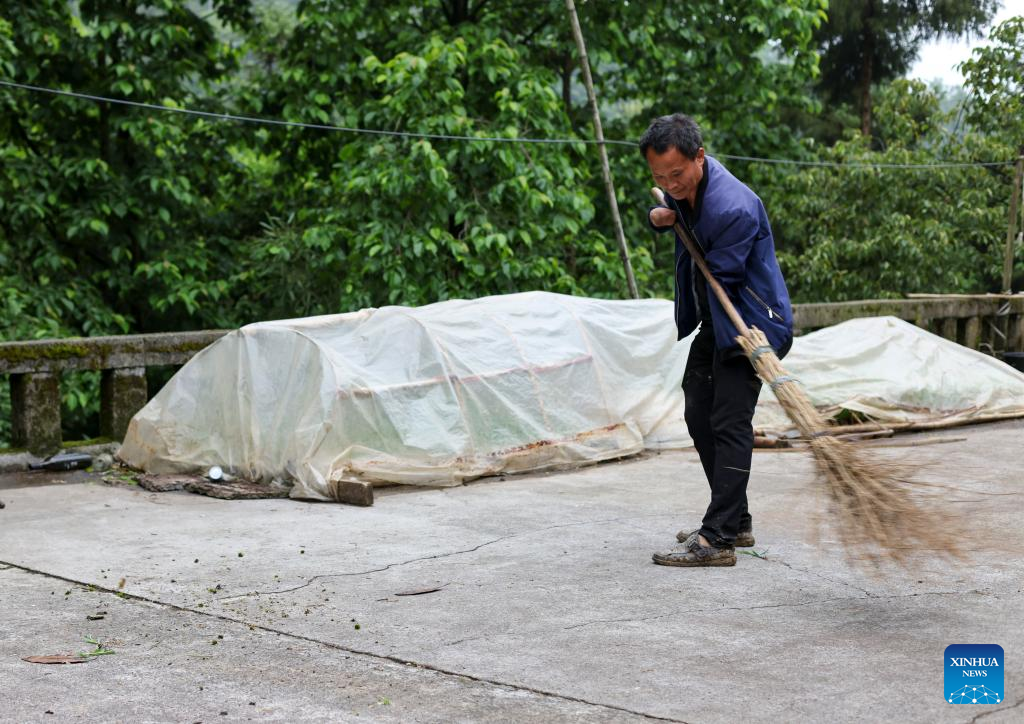 In pics: Life story of disabled couple in Guizhou, SW China