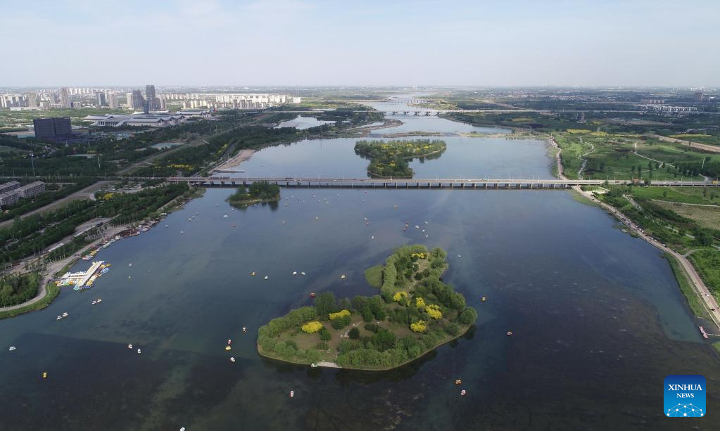 Sceneries of Hutuo River after ecological restoration in Shijiazhuang, N China
