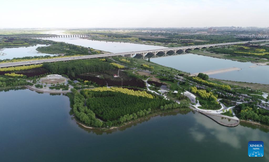 Sceneries of Hutuo River after ecological restoration in Shijiazhuang, N China