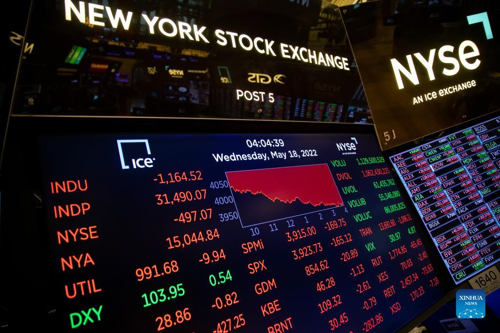 Dow sinks over 1,100 points in worst day since 2020