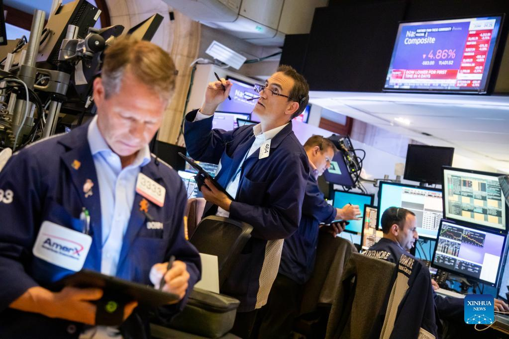 Dow sinks over 1,100 points in worst day since 2020