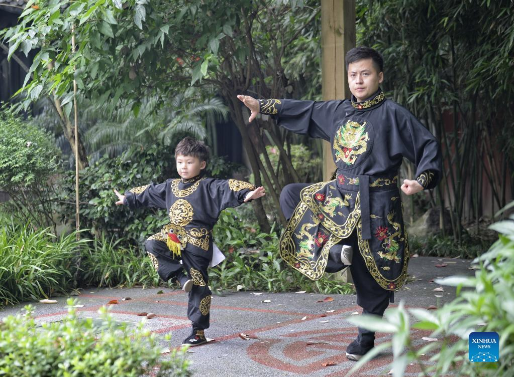 Pic story: 6-year-old boy starts to learn basic skills of Sichuan Opera in Chengdu, SW China's Sichuan