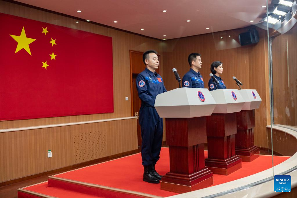 Astronauts of China's Shenzhou-14 mission meet press