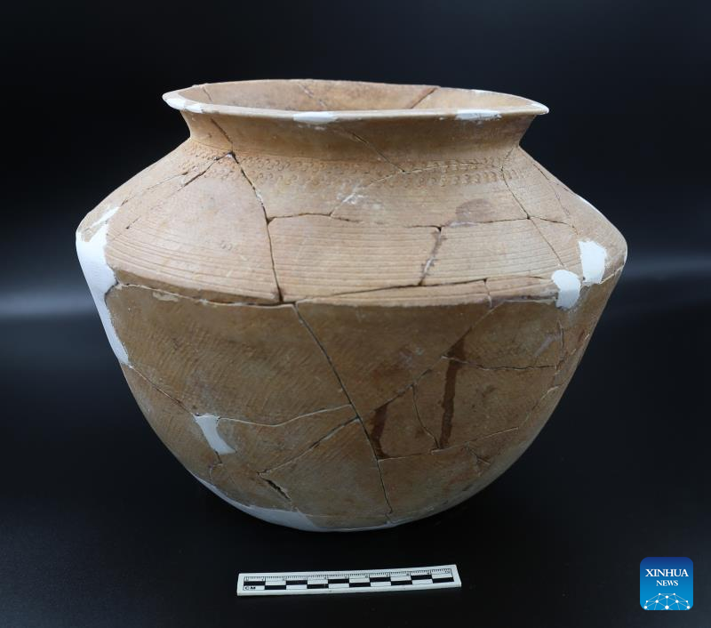 Late Shang Dynasty tombs discovered in central China
