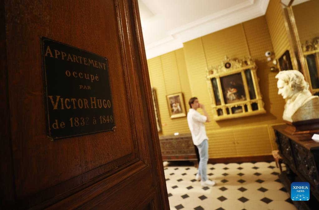 Feature: Victor Hugo and his Chinese Lounge