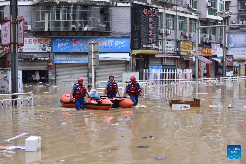 Heavy rainfalls cause floods, waterlogging in Jian'ou City, SE China