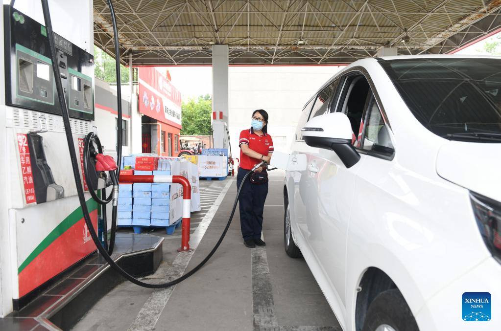 China to cut gasoline, diesel retail prices