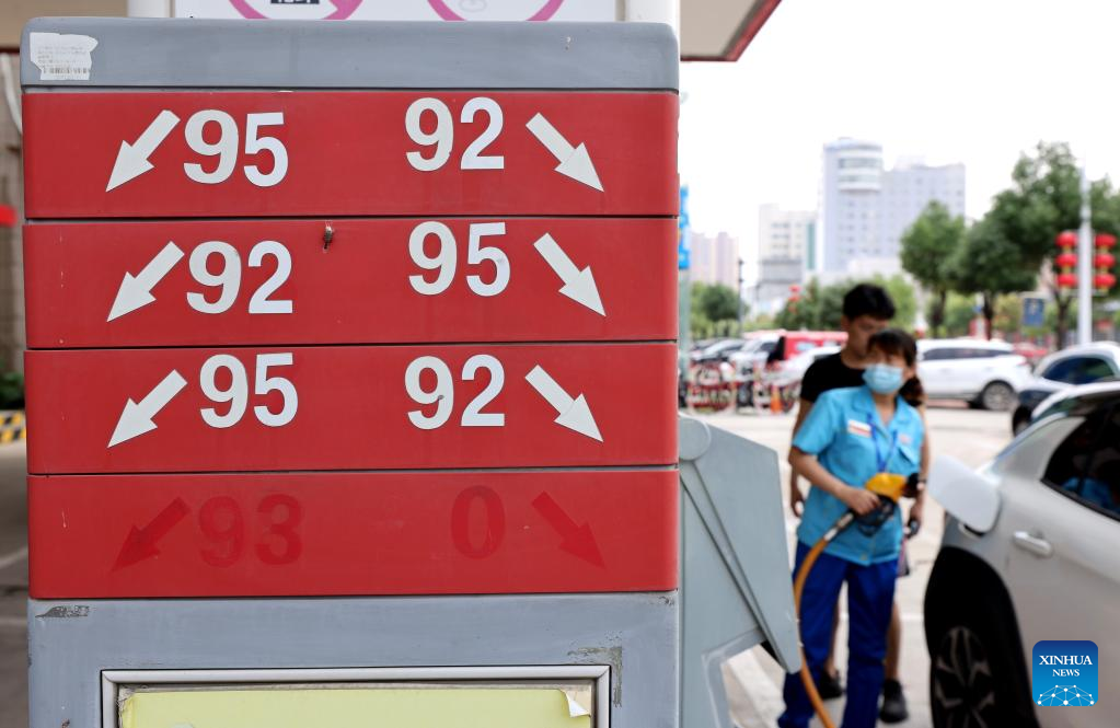 China to cut gasoline, diesel retail prices