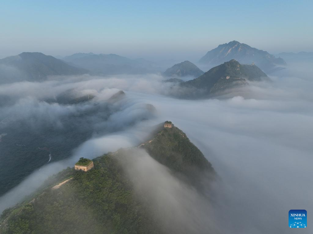 Clouds float over Great Wall in N China