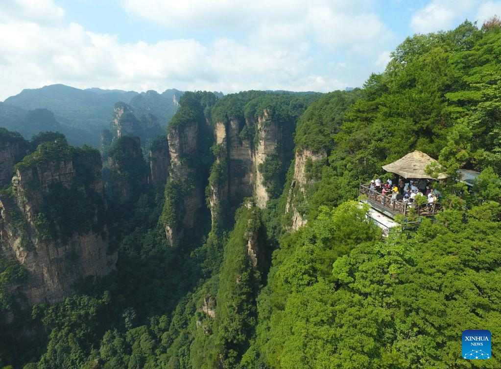 Zhangjiajie takes measures to boost recovery of tourism