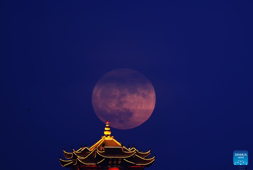 Supermoon pictured across China