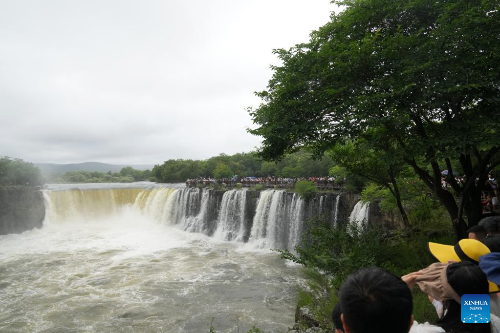 Scenery of Diaoshuilou waterfall in NE China's Heilongjiang