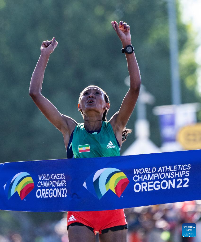 Highlights of women's marathon final at World Athletics Championships Oregon22