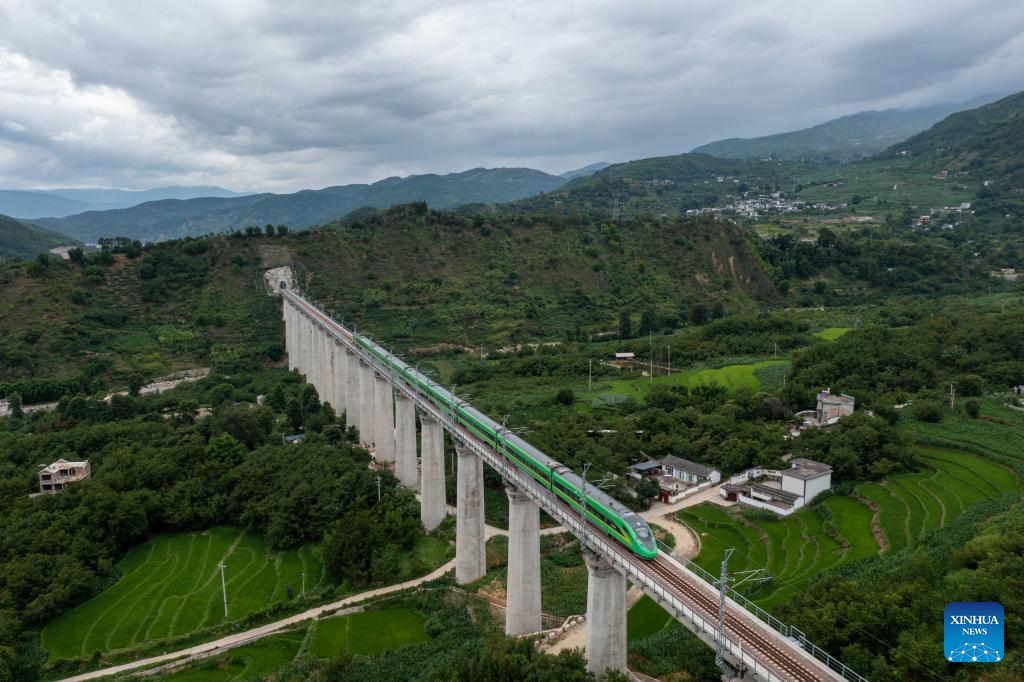 Dali-Baoshan section of Dali-Ruili Railway in SW China to be put into operation