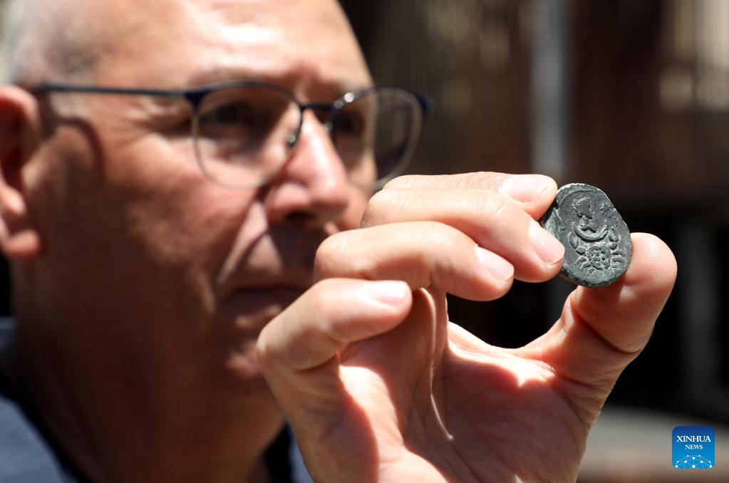 Israel discovers 1,850-year-old Roman coin with moon goddess design