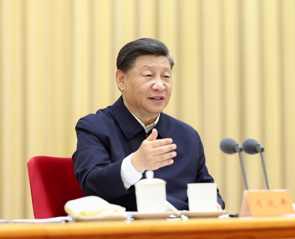 Xi stresses upholding socialism with Chinese characteristics to build modern socialist country
