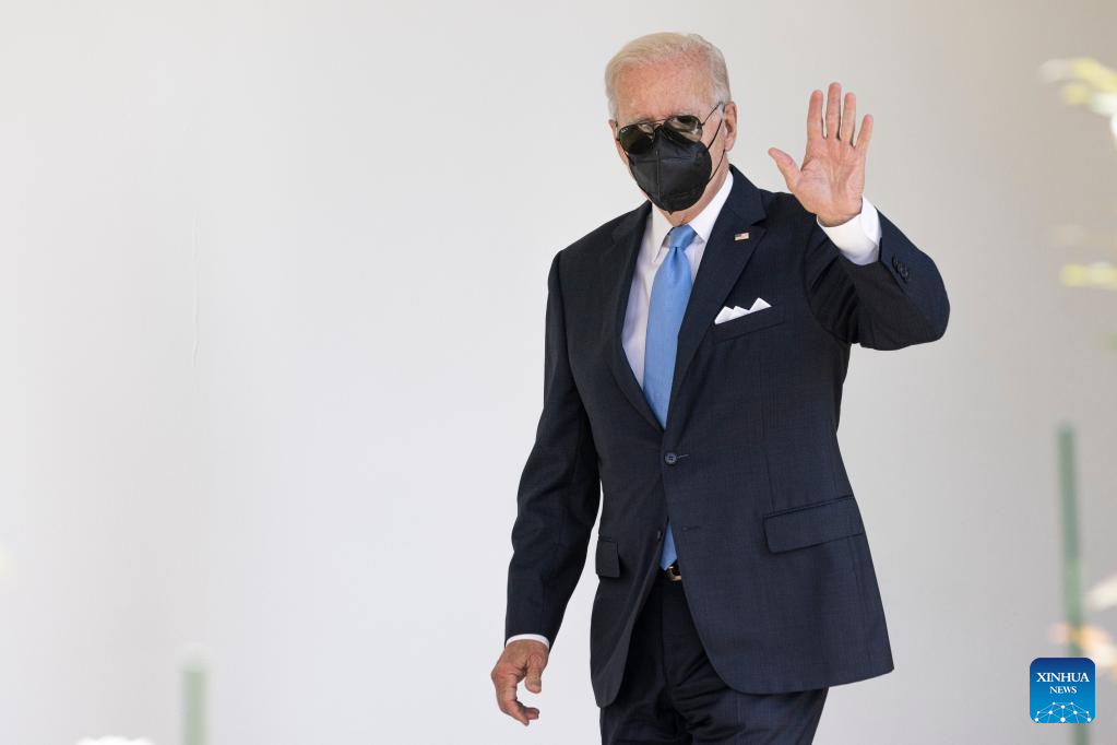 Biden makes first in-person appearance after COVID-19 isolation