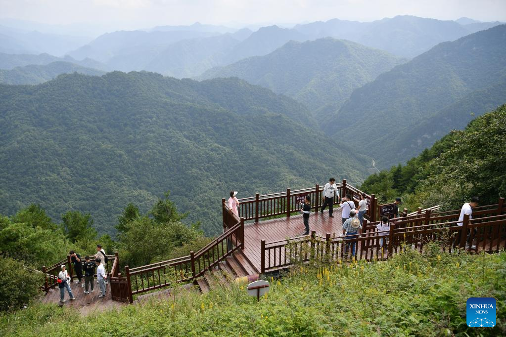 Remote county in NW China promotes local tourism with various activities