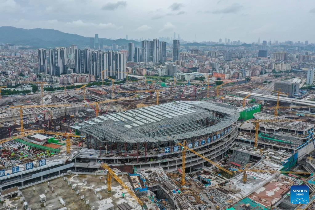 In pics: construction site of Guangzhou Baiyun Railway Station
