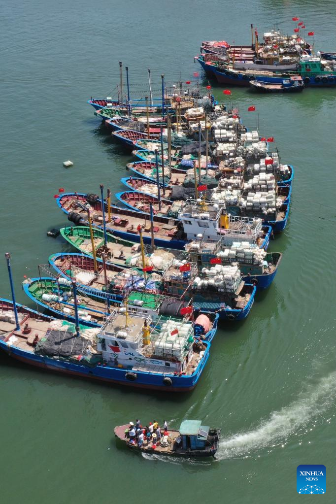 Seasonal fishing ban lifted at some sea areas in SE China's Fujian
