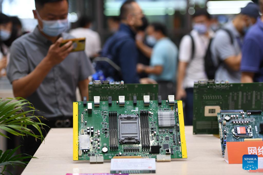 10th China Information Technology Expo kicks off in S China's Shenzhen