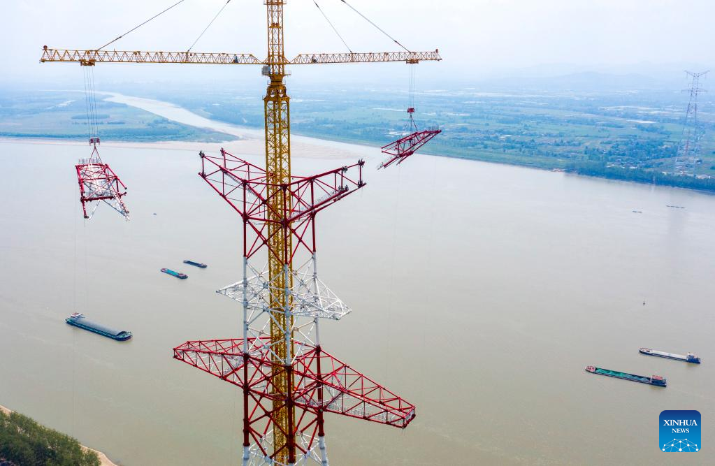 Construction of north power transmission tower of Baihetan-Zhejiang power transmission project completed