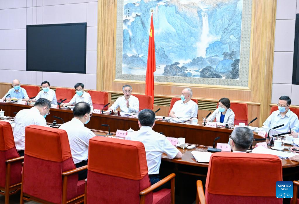 Chinese vice premier stresses preparations for int'l services trade fair