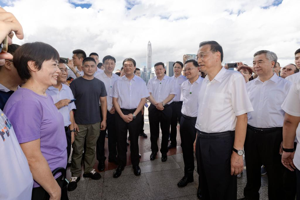 Chinese premier stresses seeking new impetus for stabilizing economy, promoting development