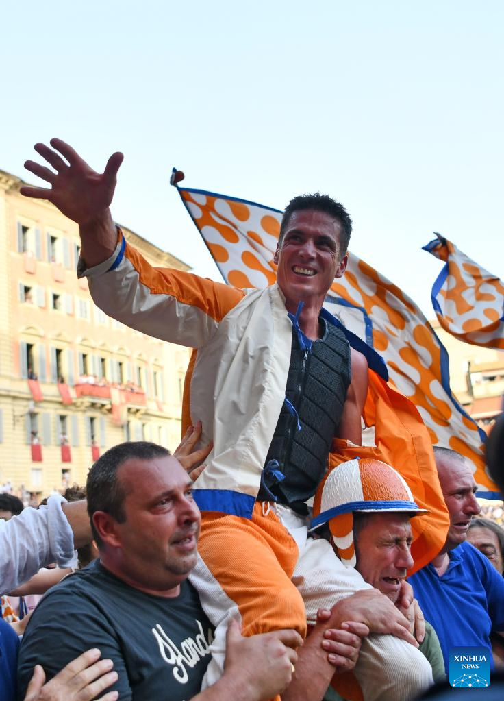 Horse race Palio held in Siena after 2-year pause