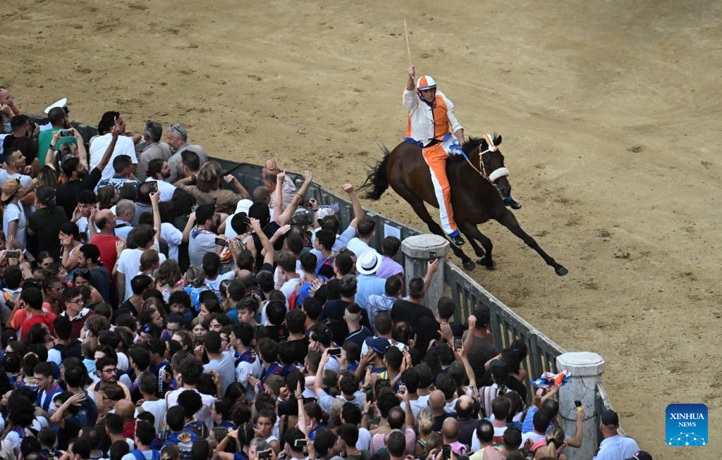 Horse race Palio held in Siena after 2-year pause