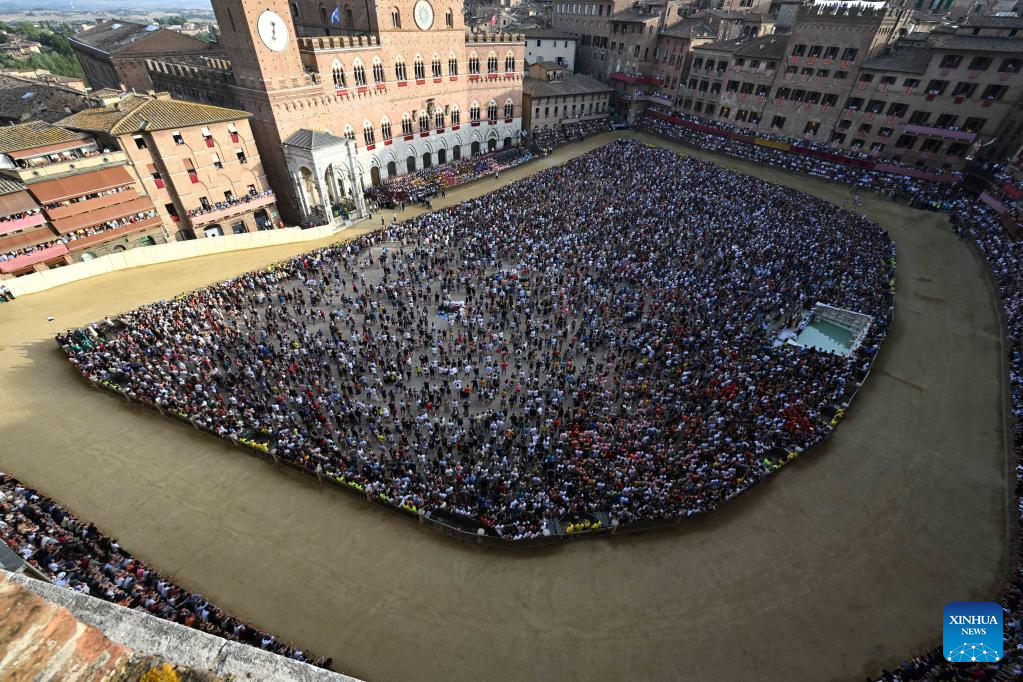 Horse race Palio held in Siena after 2-year pause