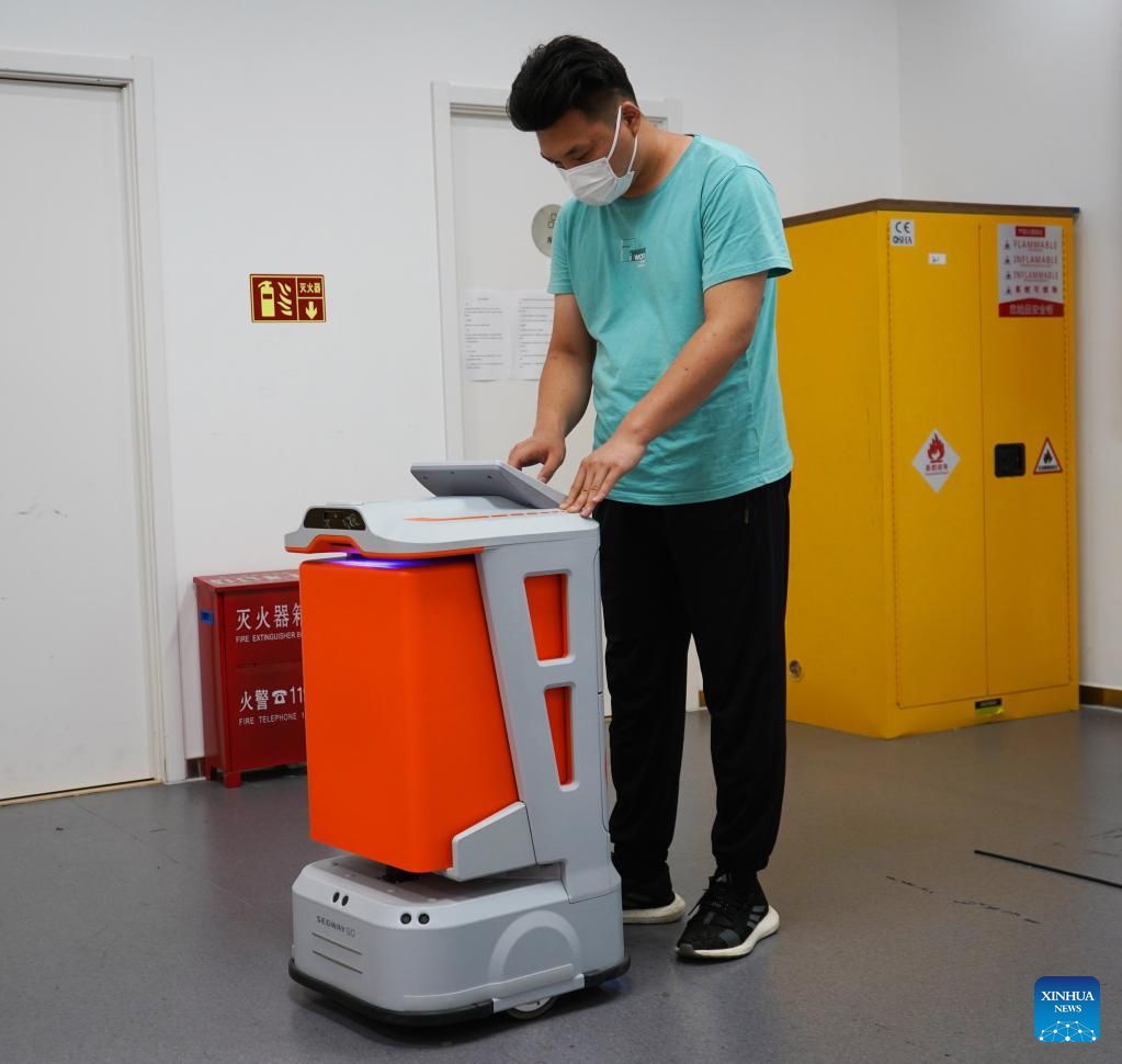 A glimpse of service robots in Beijing