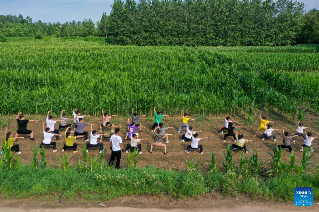 Martial arts enthusiasts found training class for local children