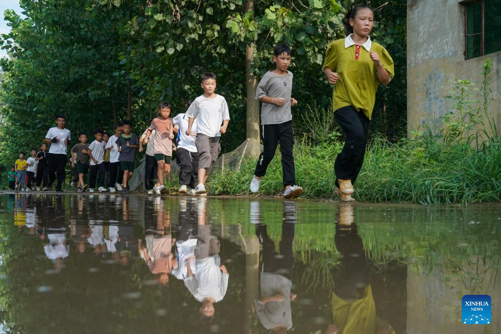 Martial arts enthusiasts found training class for local children