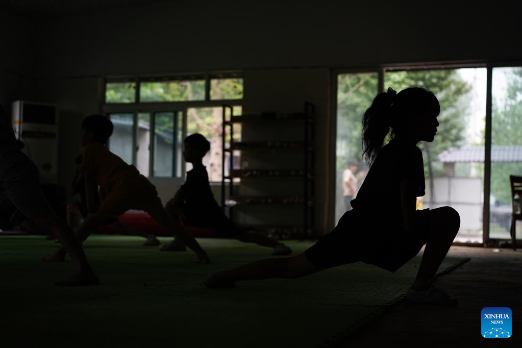 Martial arts enthusiasts found training class for local children