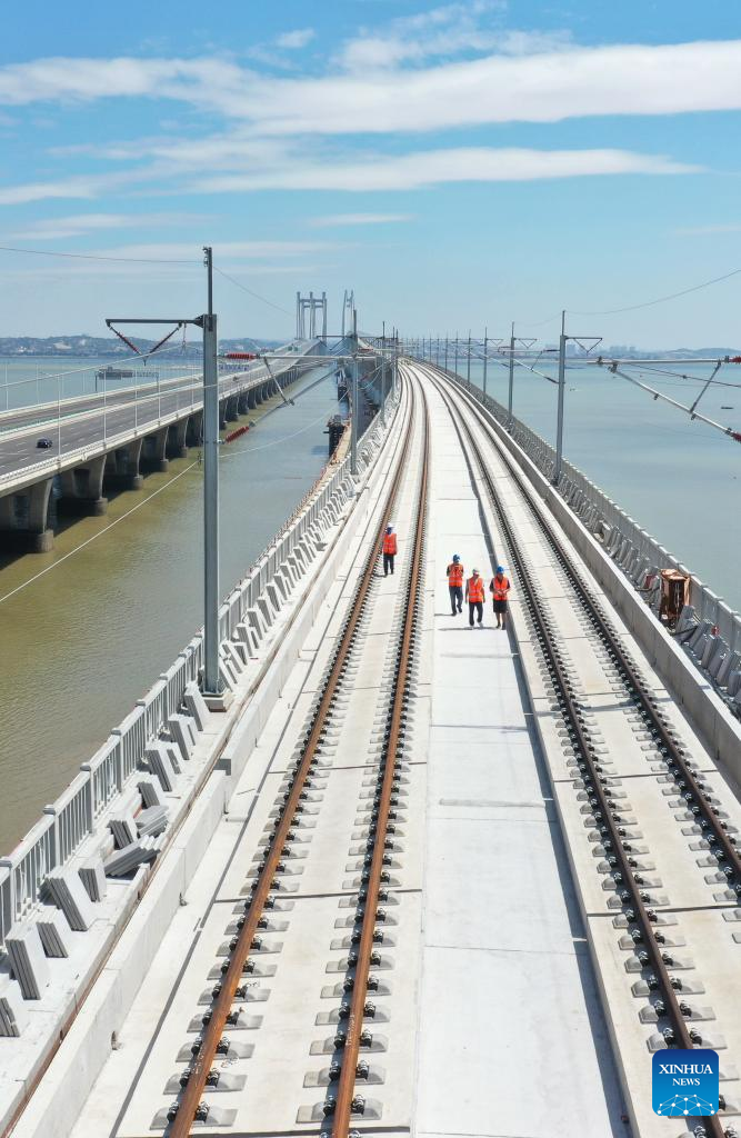 Fuzhou-Xiamen high-speed railway under construction