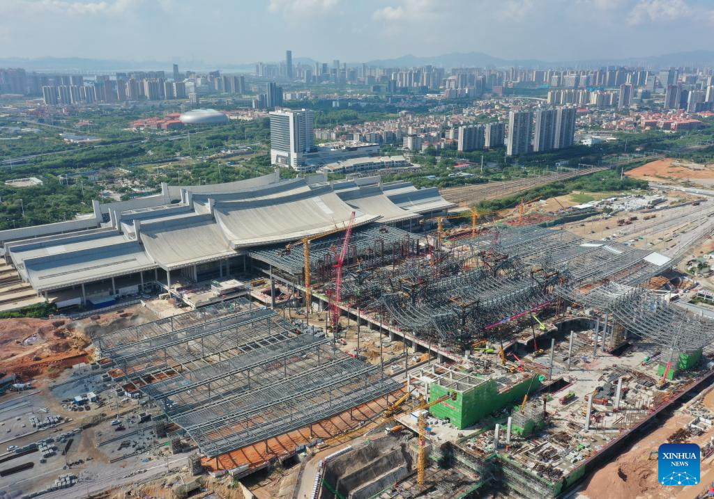 Fuzhou-Xiamen high-speed railway under construction