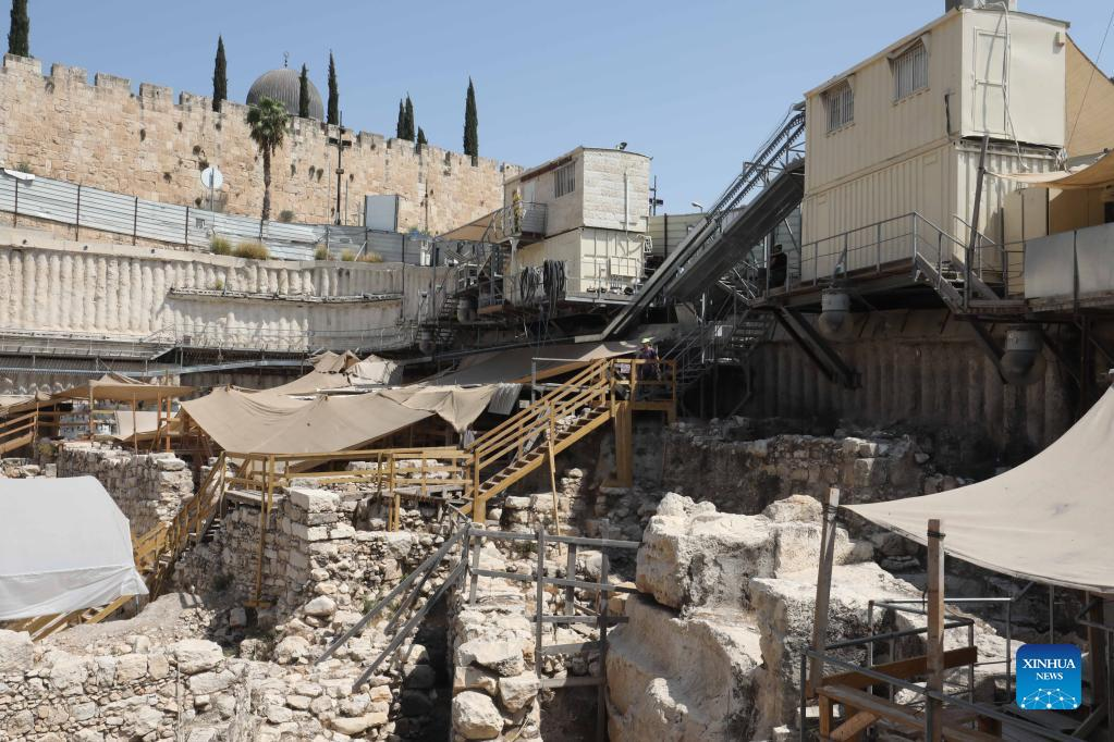 2,700-year-old decorated ivory plaques discovered at Jerusalem site