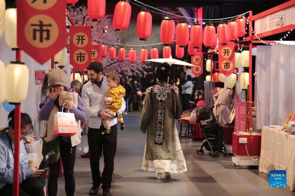 Feature: Back in trendy style, Chinese Mid-Autumn celebrations embellish Australia's 