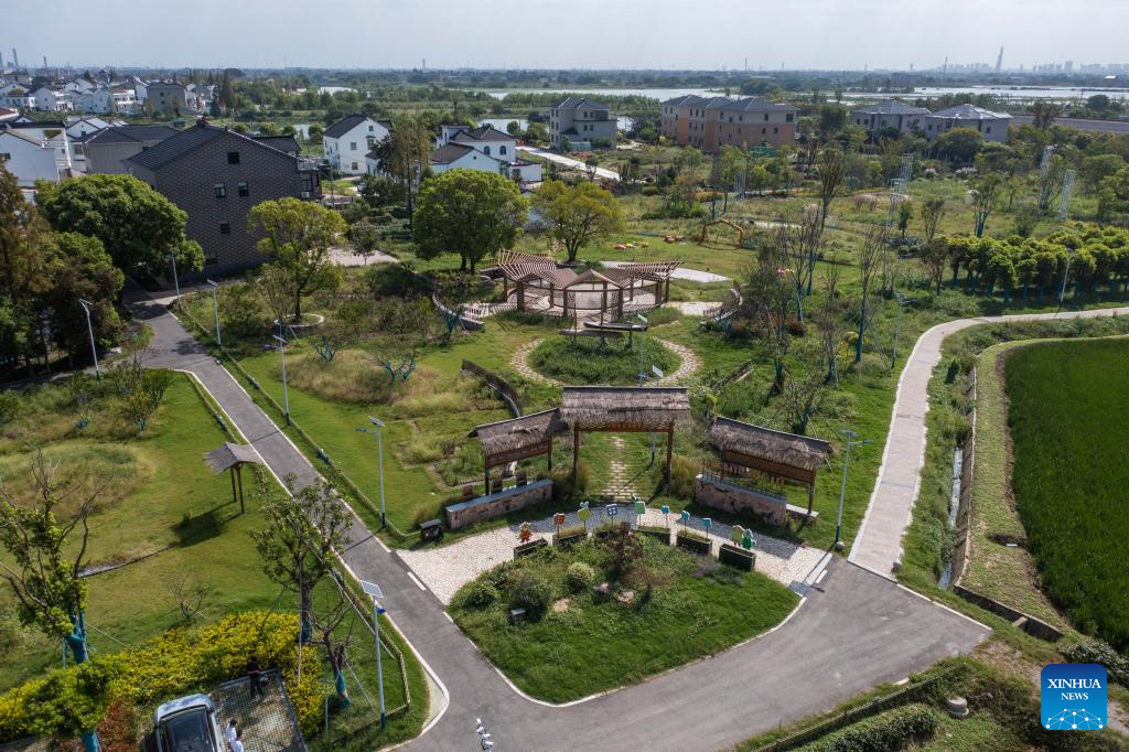 Green transformation achieved in Lujiawan Village, E China's Zhejiang