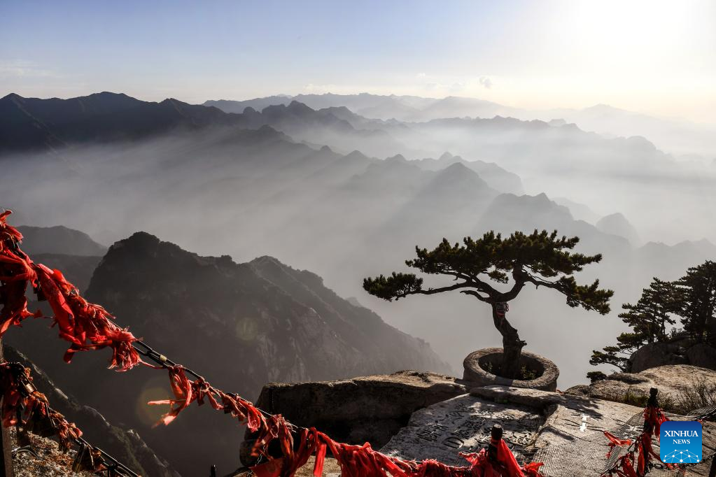 Sunset view at Mount Huashan in NW China's Shaanxi