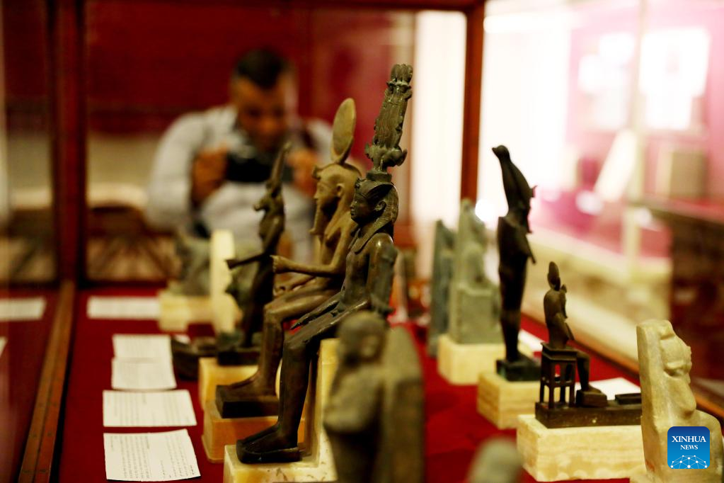 Exhibition of antiquities held in Egypt to mark World Tourism Day