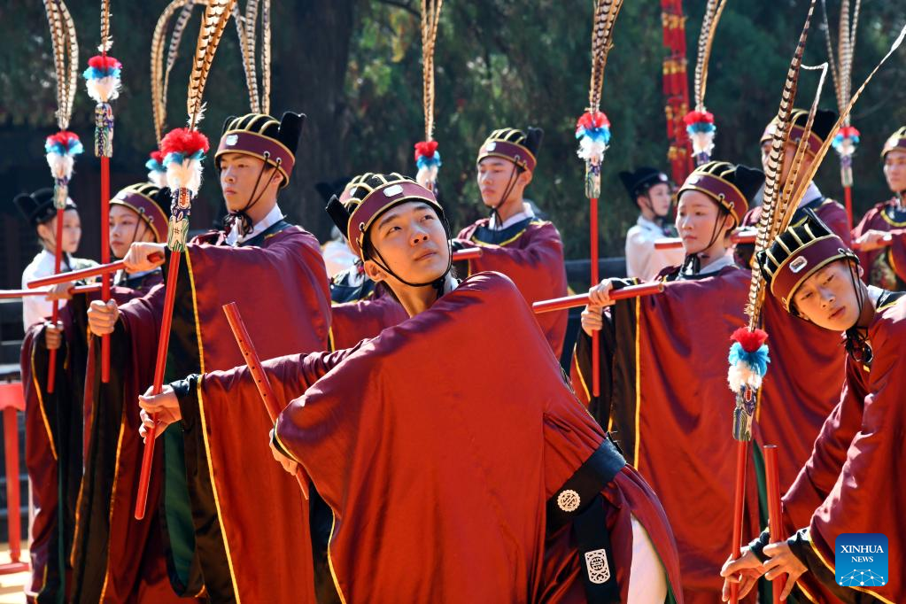 Ceremony marking 2,573rd birth anniv. of Confucius held in Qufu, east China