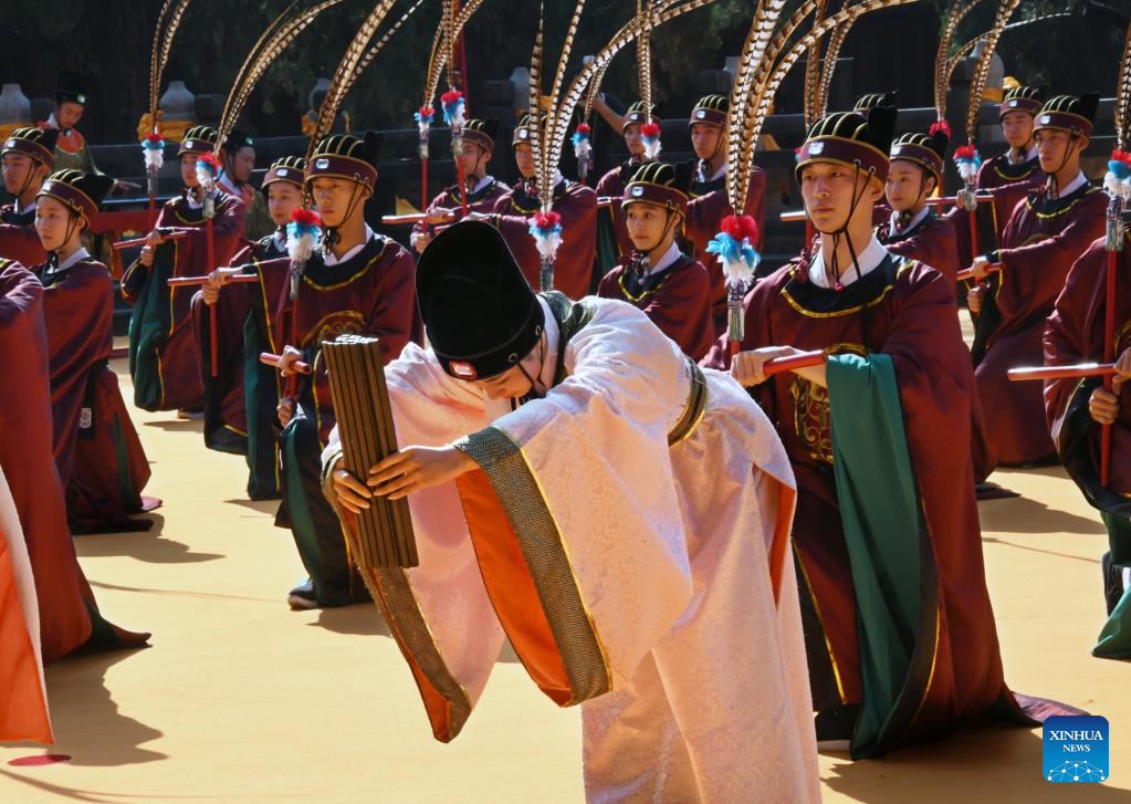 Ceremony marking 2,573rd birth anniv. of Confucius held in Qufu, east China