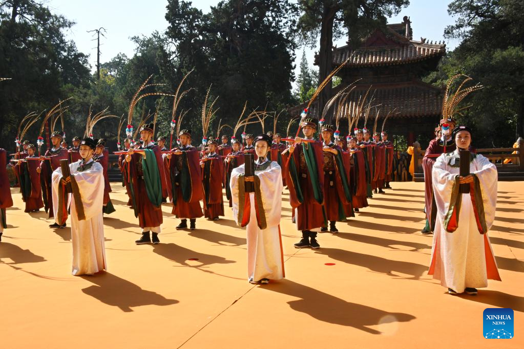 Ceremony marking 2,573rd birth anniv. of Confucius held in Qufu, east China