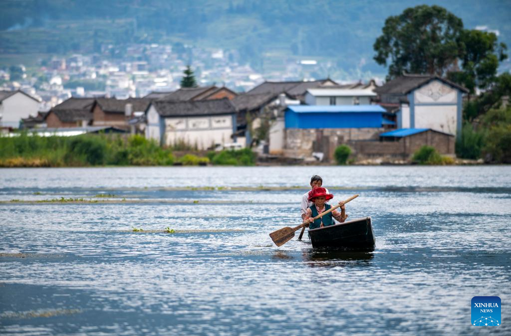 Scenery of Eryuan West Lake in southwest China