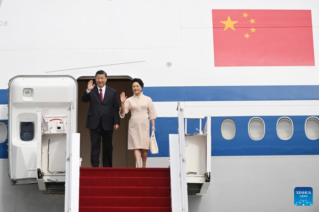Xi arrives in Indonesia's Bali for G20 summit